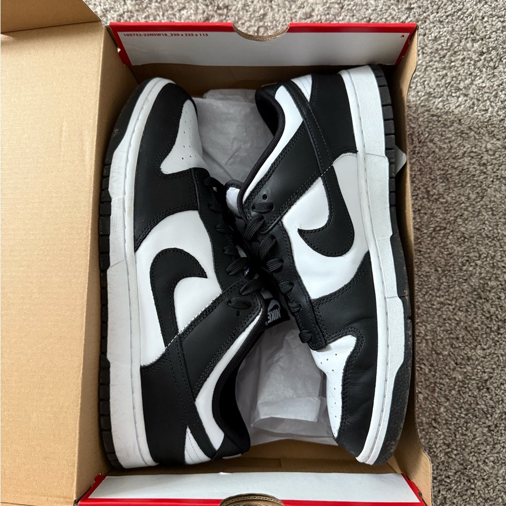 Nike Men’s Panda Dunks size 12